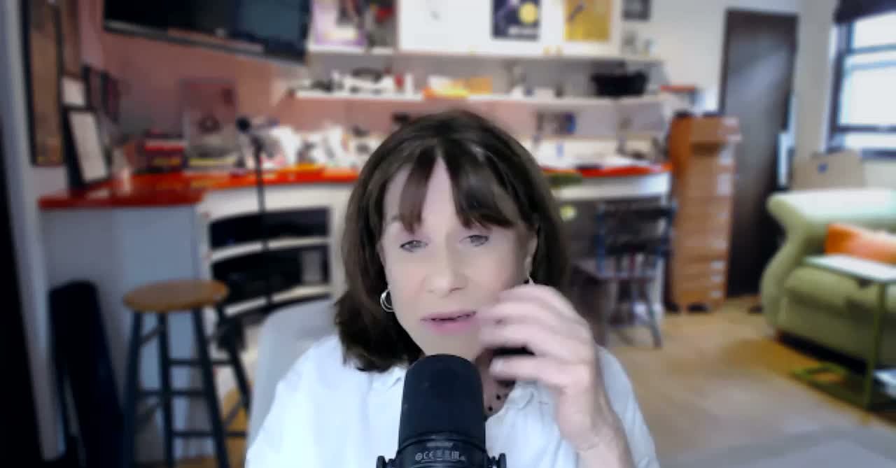 Judy Carter speaking to Hop For Pop