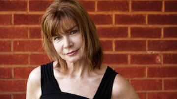 Vanessa Hollingshead : Press Kit